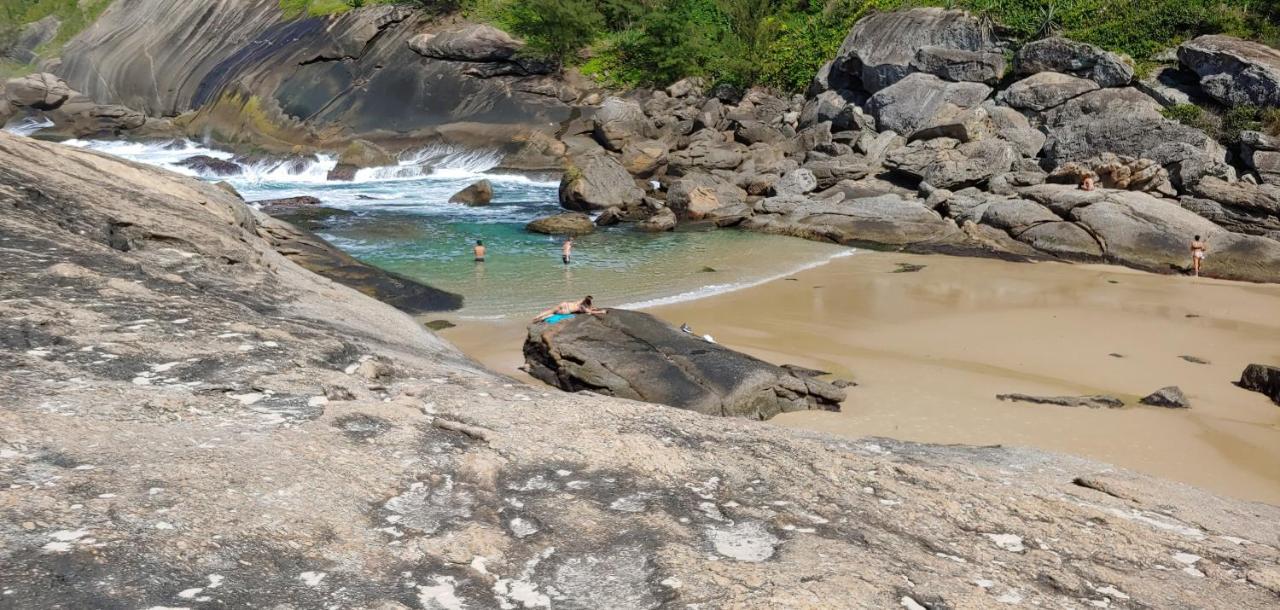 Itacoatiara - Com Cafe Da Manha Ao Lado Da