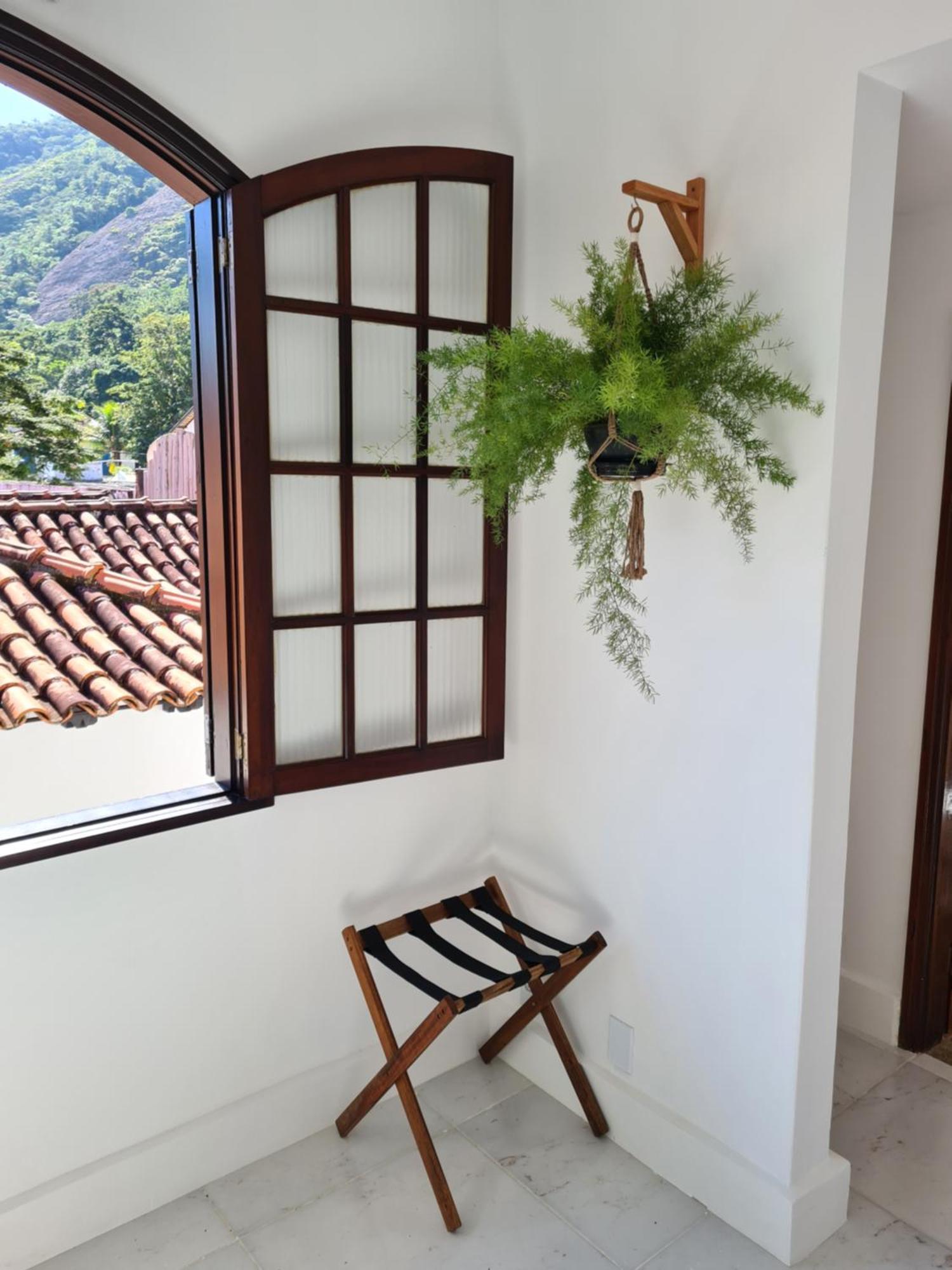 Itacoatiara - Com Cafe Da Manha Ao Lado Da